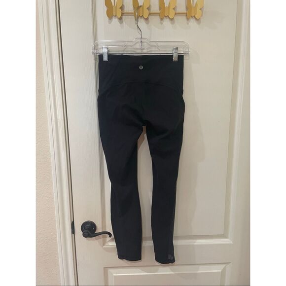 Lululemon ankle length leggings size 6 - Picture 3 of 6